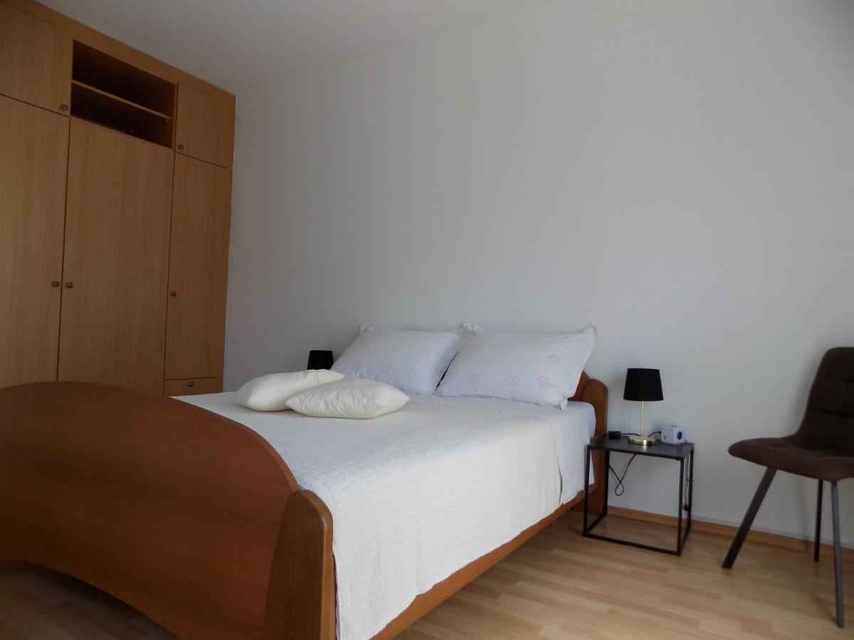 Apartman Borna Vrbnik  Esterno foto