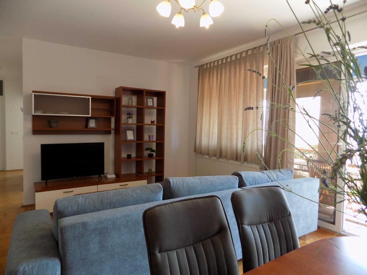 Apartman Borna Vrbnik  Esterno foto